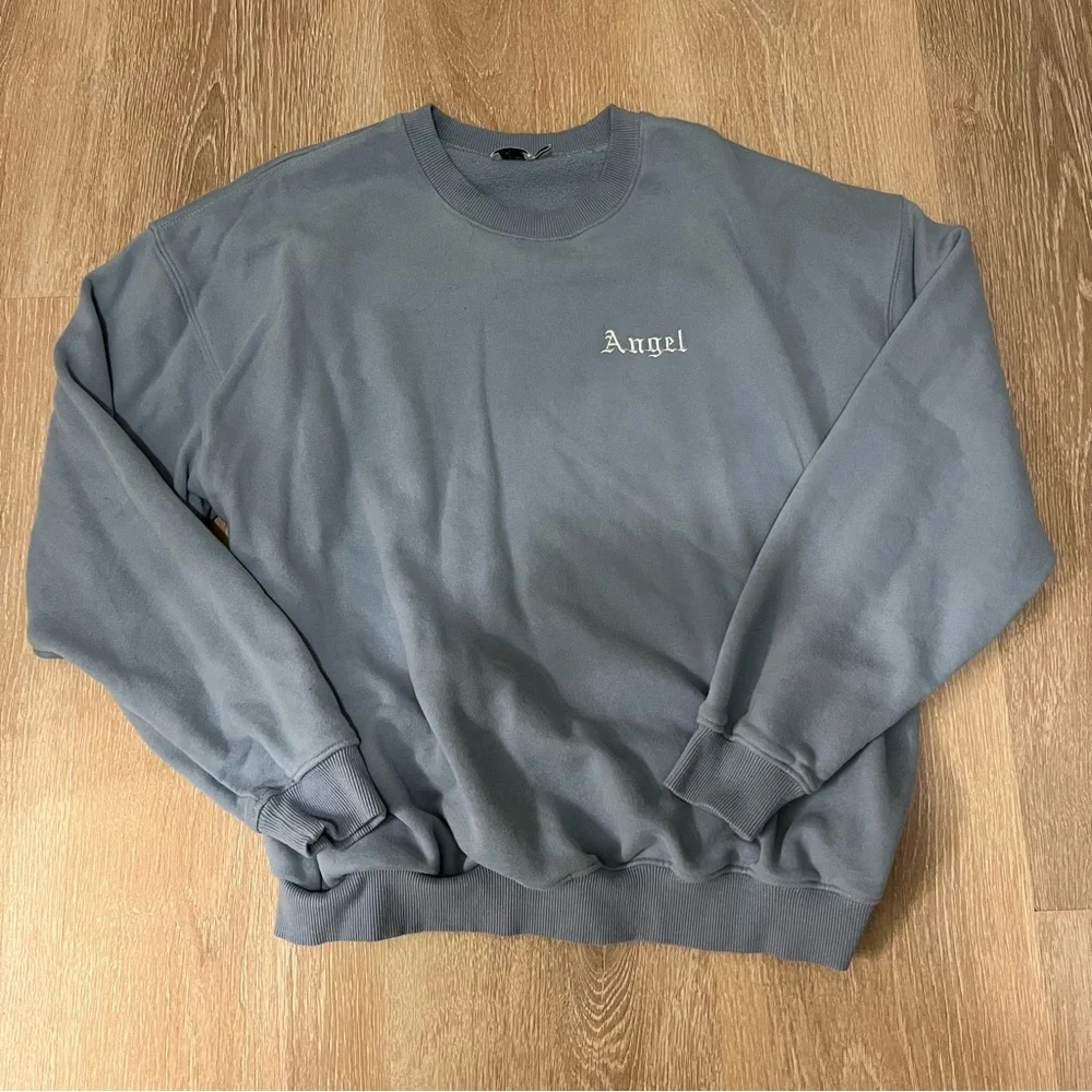 princess polly angel eyes sweat set (crew neck + sweatpants) - Picture 2 of 5